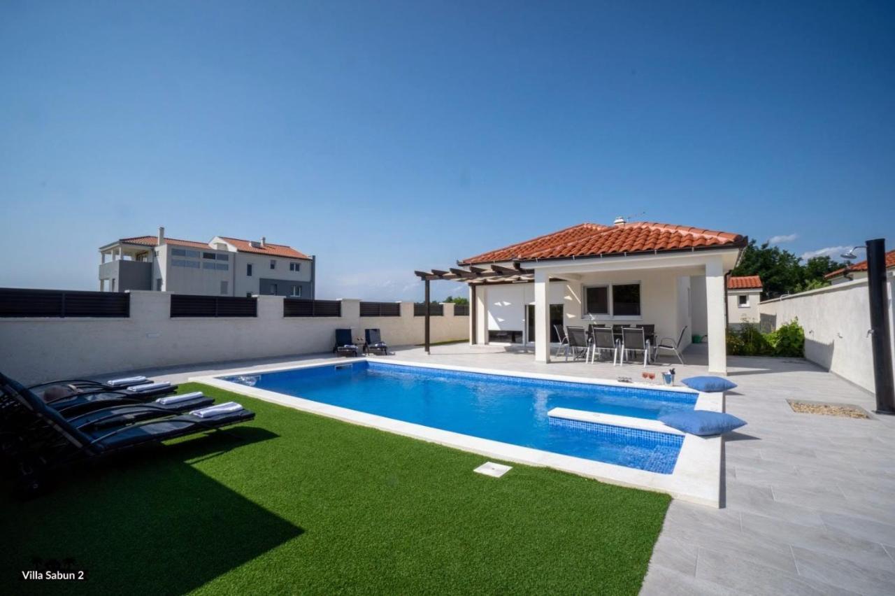 Villas Sabun - Modern House With Heated Pool Privlaka  Eksteriør bilde